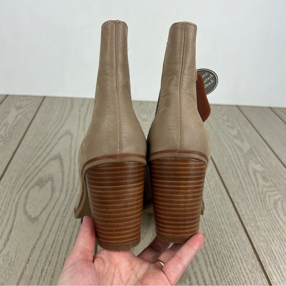 Mia Santos Western Style Ankle Booties 10M Stone (tan) $100 Brussels Polyurethan - Picture 6 of 8